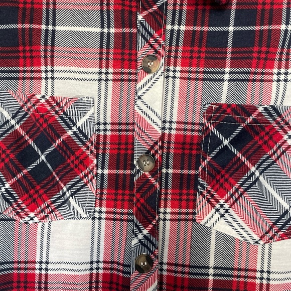 EDEN & OLIVIA BUTTON DOWN RED PLAID FLANNEL SHIRT TOP M LACE UP DETAIL DOWN BACK - Picture 5 of 8